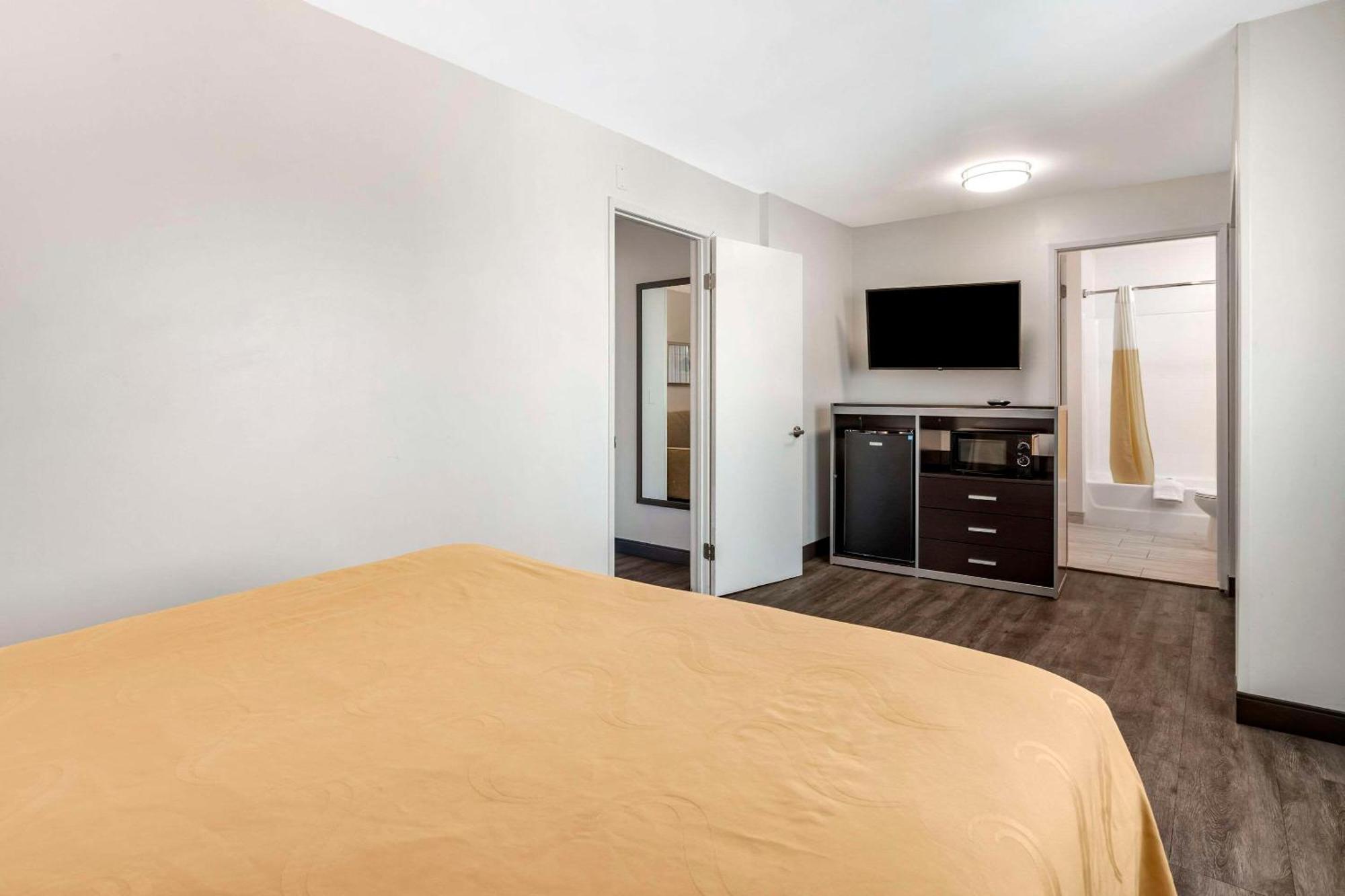 Quality Inn Burbank Airport Экстерьер фото