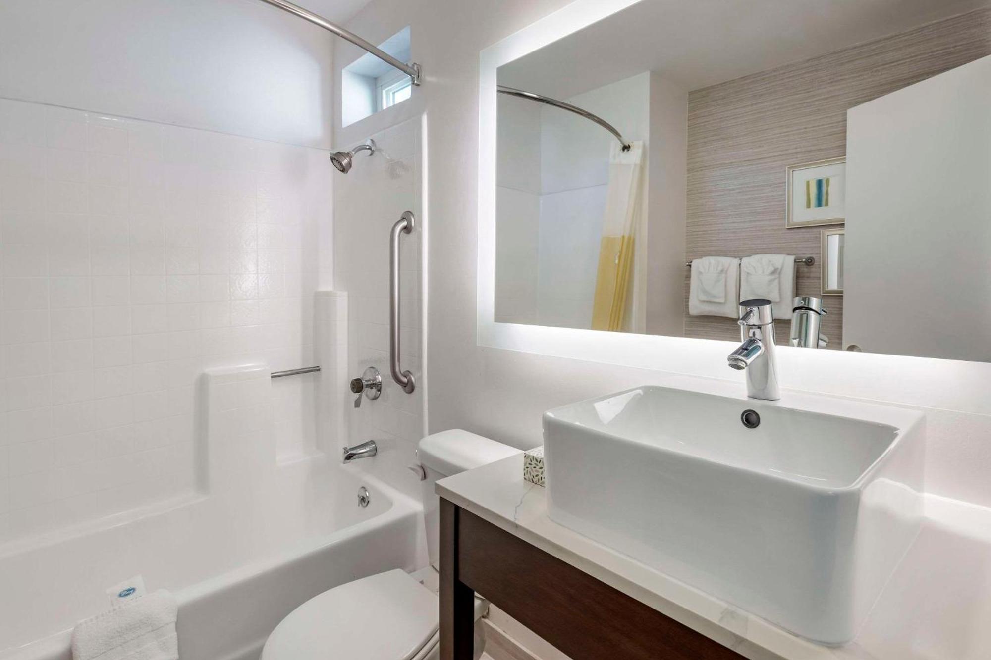 Quality Inn Burbank Airport Экстерьер фото