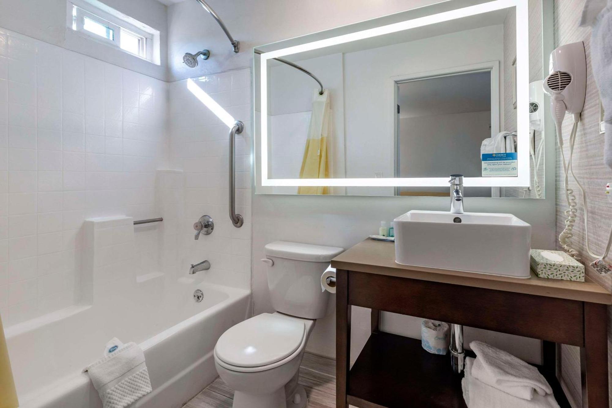 Quality Inn Burbank Airport Экстерьер фото
