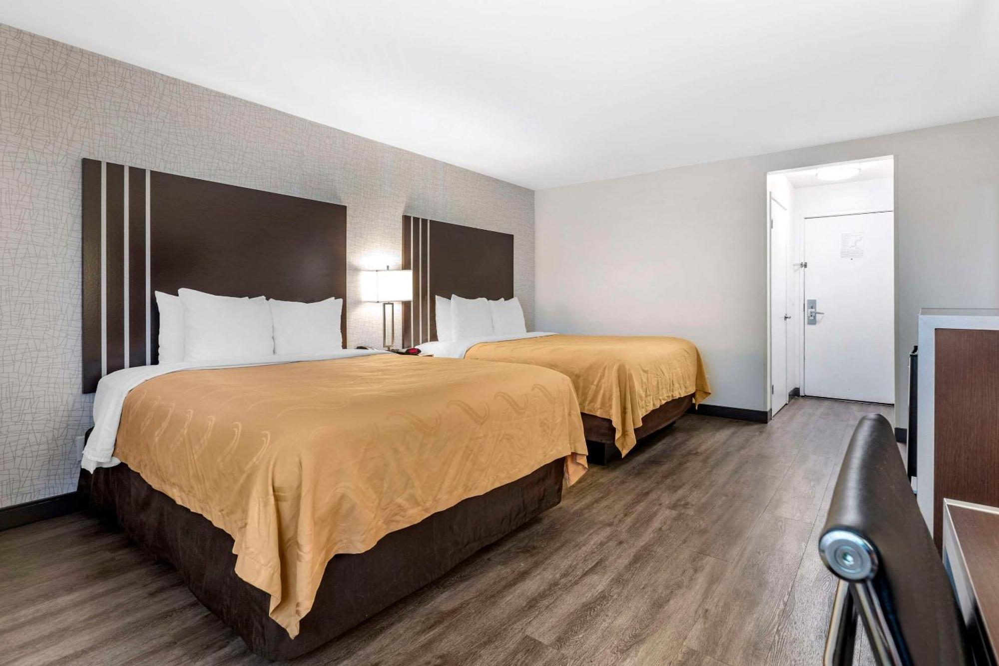 Quality Inn Burbank Airport Экстерьер фото