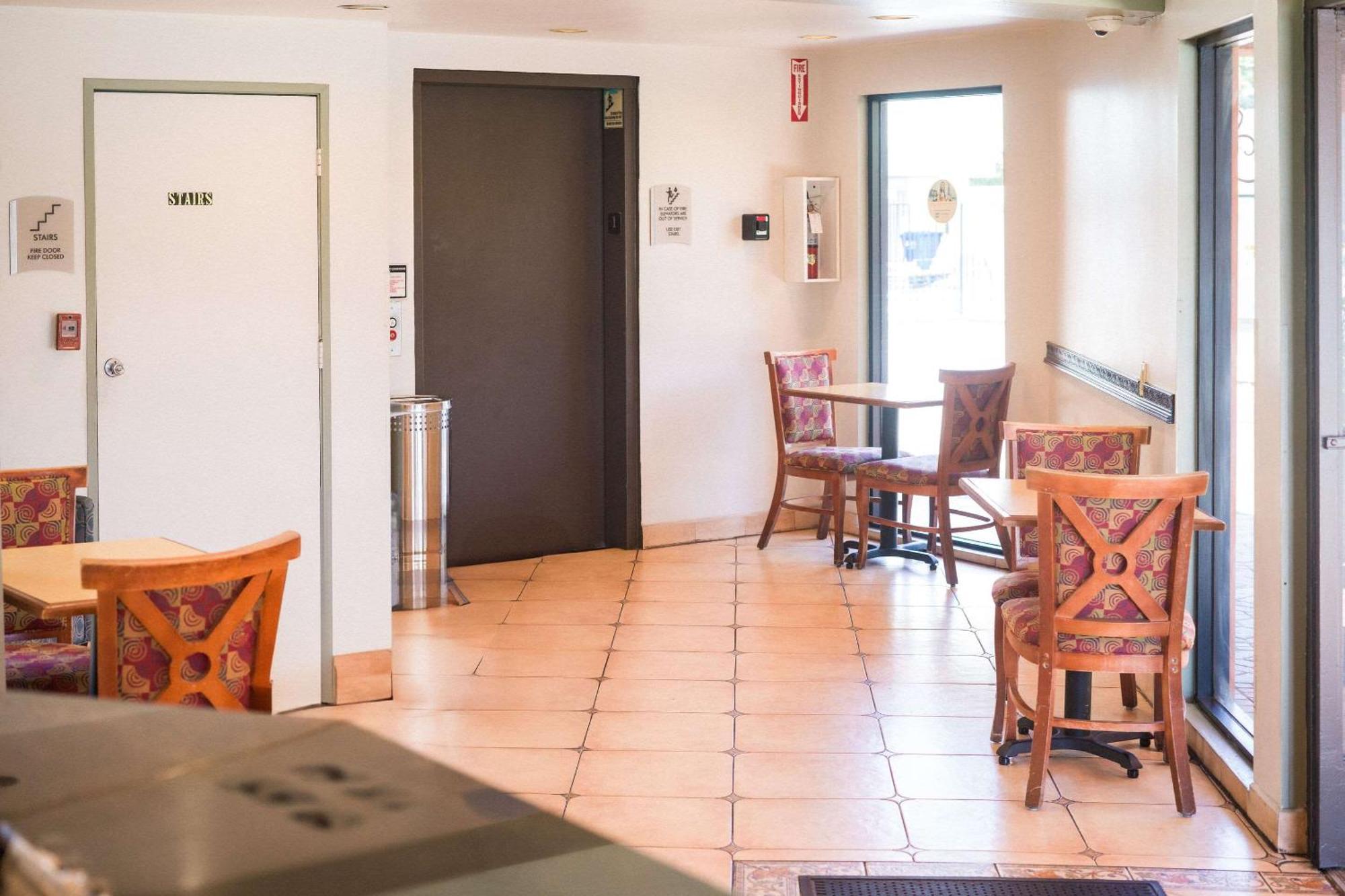 Quality Inn Burbank Airport Экстерьер фото